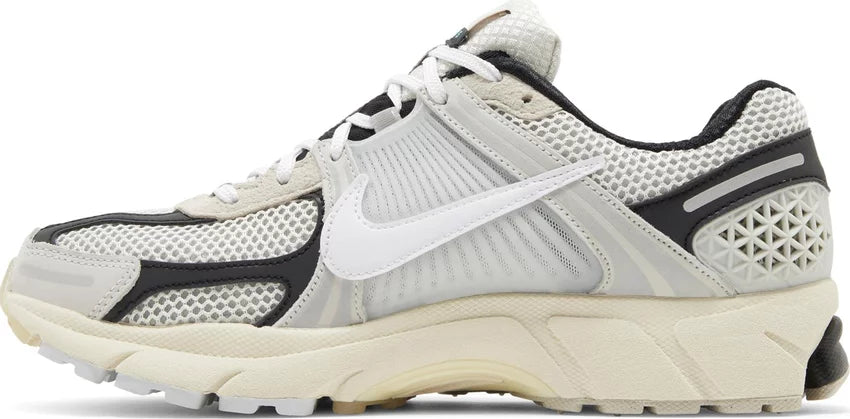 Nike Zoom Vomero 5 Supersonic Light Bone Black