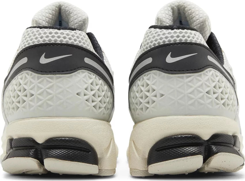 Nike Zoom Vomero 5 Supersonic Light Bone Black