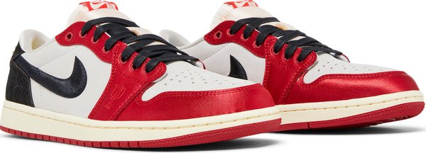 Jordan 1 Retro Low OG Trophy Room Away