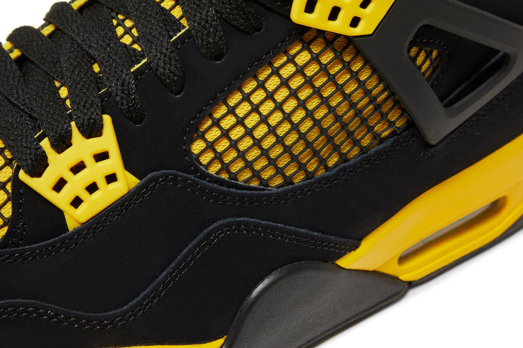 Jordan 4 Retro Thunder (2023) - DH6927-017