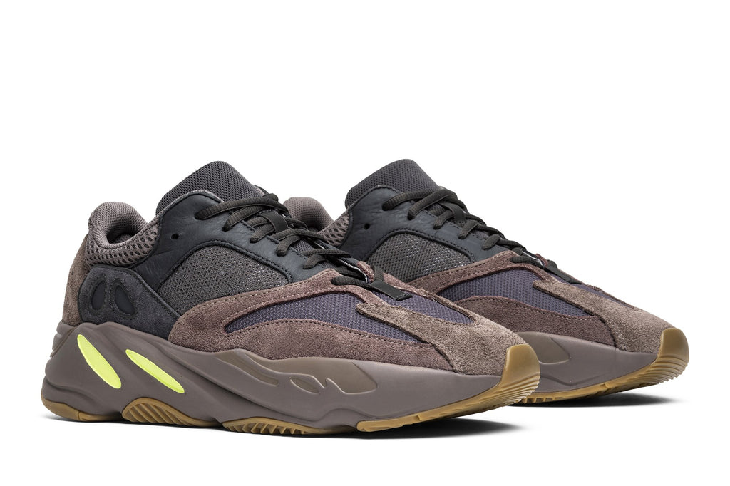 adidas Yeezy Boost 700 Mauve - EE9614