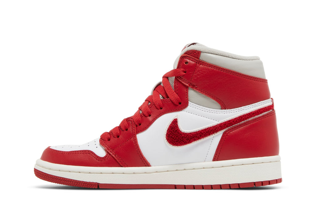 Jordan 1 Retro High OG Varsity Red (Women's) - DJ4891-061