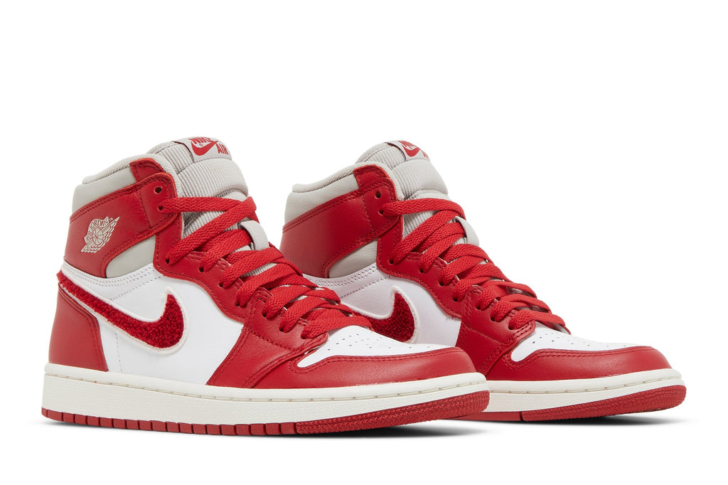 Jordan 1 Retro High OG Varsity Red (Women's) - DJ4891-061