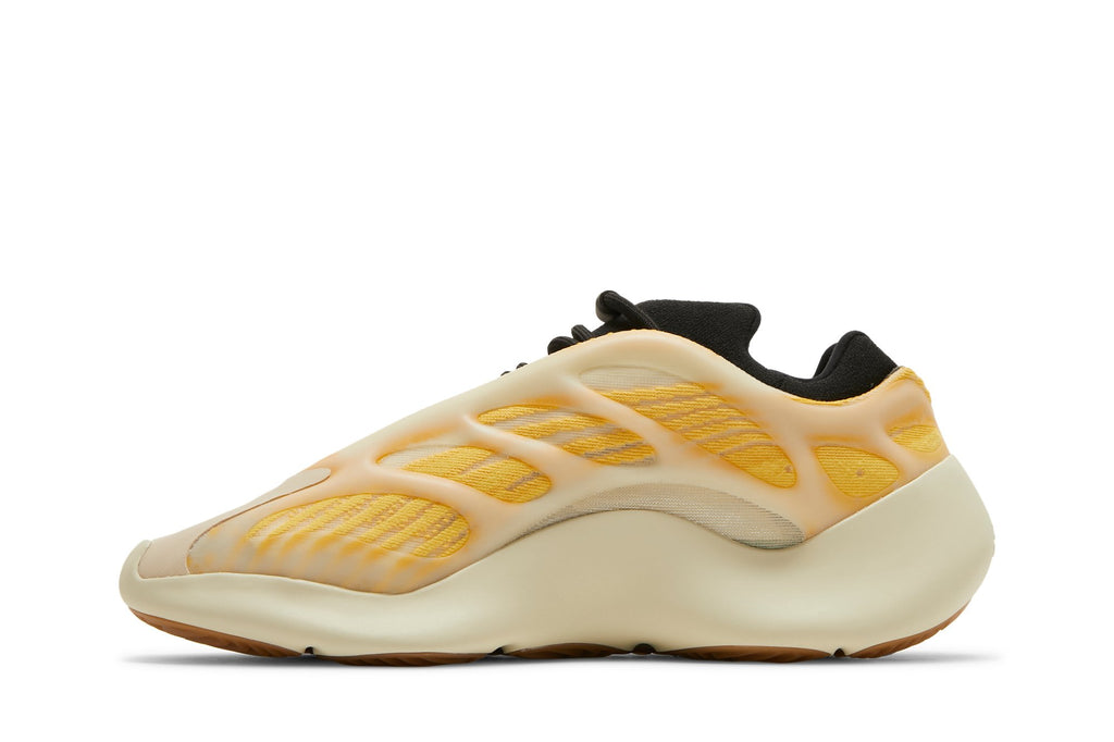 adidas Yeezy 700 V3 Mono Safflower - HP5425